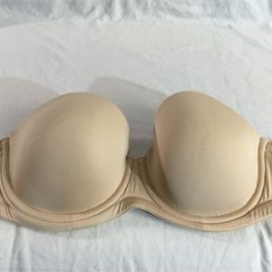 COPY - Wacoal - Underwire Molded Cup Strapless Bra - Size: 38C